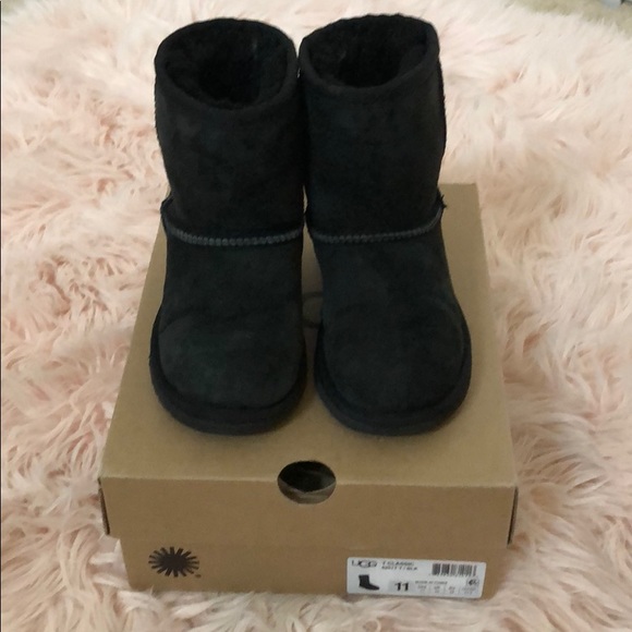 UGG Other - Toddler Classic UGG boots 11